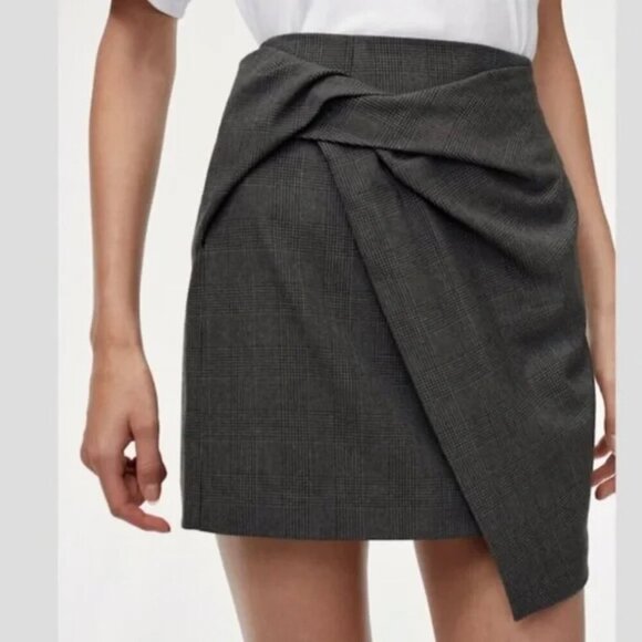Aritzia Babaton Jethro Faux Twist Wrap Mini Skirt Dark Grey Check Plaid Size 8 - Picture 2 of 7